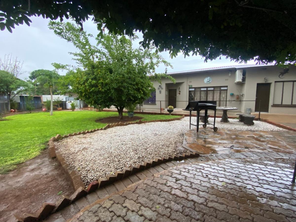 El-Kole Bed And Breakfast Tsumeb Extérieur photo